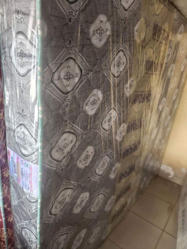 Unifoam Ruby (Orthopedic)