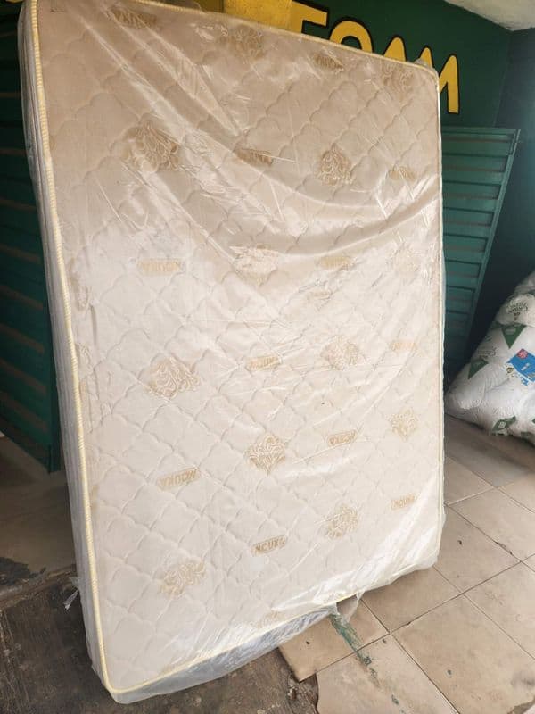 Mouka Regina (semi-orthopedic) (small)